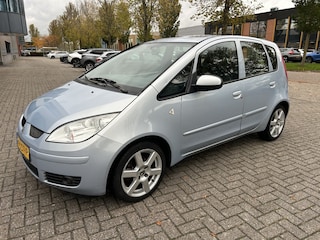 Mitsubishi Colt 1.3 Inform 95PK SCHUIF/KANTELDAK CLIMA.