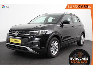 Volkswagen T-Cross 1.0 TSI 110pk DSG Life Volkswagen T-Cross 1.0 TSI DSG Life | Navigatie | Adaptive Cruise Control | Lane/Side Assist | Camera | Lichtmetalen Velgen | DAB | Stoelverwarming |