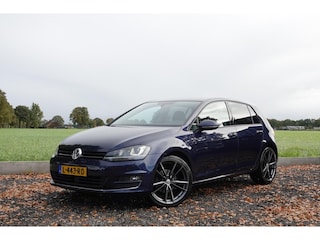 Volkswagen Golf 7 1.4 TSI Highline ADAPTIEVE CRUISE XENON
