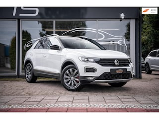 Volkswagen T-Roc 1.5 TSI Sport Business R |Adaptive Cruise|Digital Cockpit|Apple Carplay|Lane Assist|LED|17'LMV