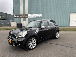Mini Countryman 1.6i Cooper S ALL4 Chili 4X4 6-Bak 184 PK. Goed onderhouden en zeer fijn rijdende auto !!!