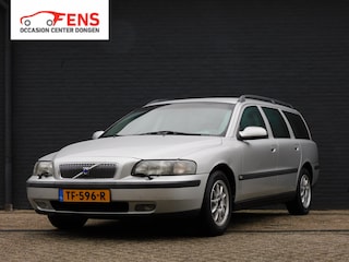 Volvo V70 2.4 Comfort Line RIJDT SUPER! LEER! NAVI! CLIMA! LM VELGEN! TREKHAAK!
