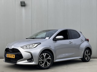 Toyota Yaris 1.5 Hybrid 115 Dynamic | Comfort Pack | Stoelverwarming | Dode hoek detectie