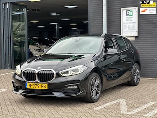 BMW 118i Business Edition Plus/CAMERA/APP-CONNECT/LEDER/NL-AUTO NAP!!