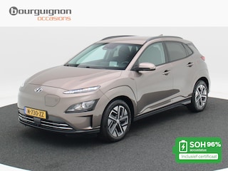 Hyundai Kona EV Fashion 64 kWh 204 Pk | Trekhaak | LED | Head-up | Carplay | Adaptive Cruise | Climate Control | Navigatiesysteem | Camera | 17 Inch