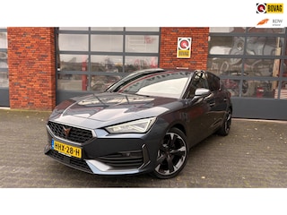 Cupra Leon 1.4 e-Hybrid VZ Adrenaline|Stoel + stuurverwarming|adaptief onderstel|Apple Carplay