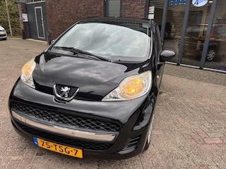 Peugeot 107 1.0-12V XS
