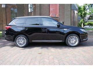 Mitsubishi Outlander 2.4 DOHC MIVEC PHEV 240pk 4WD Aut Edition