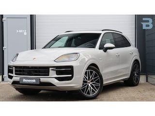 Porsche Cayenne 3.0 E-Hybrid SportDesign | Panoramadak | BOSE Sound | Soft-Close | Bijrijdersdisplay | Trekhaak