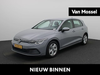 Volkswagen Golf 1.0 TSI Life 110 PK | Airco | Apple Carplay | Stoelverwarming | Stuurverwarming | Adaptive Cruise Control | Lane Assist | Achteruitrijcamera | Parkeersensoren |
