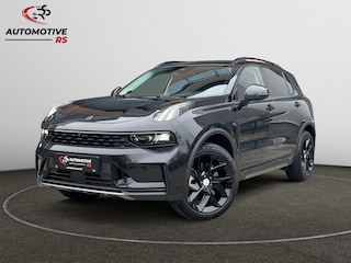 Lynk & Co 01 RS Shadow Edition 1.5 262PK Trekhaak Pano 360° Navi Adapt cruise 262PK Elekr. Achterklep