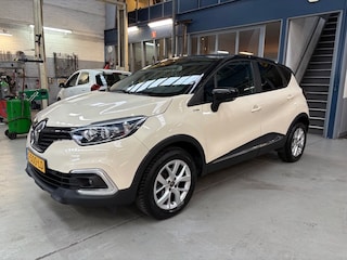 Renault Captur TCe 90pk Limited | Climate control | Camera | PDC | Navigatie | Cruise control | Lm velgen | Stoelverwarming | NAP | Rijklaar prijs!