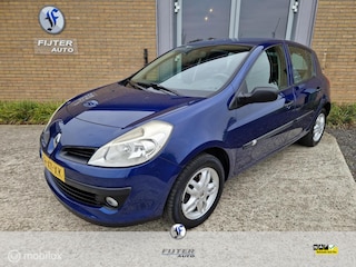 Renault Clio 1.2-16V Dynamique 5Drs Airco