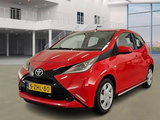 Toyota Aygo 1.0 VVT-i x-play/SIDE BARS