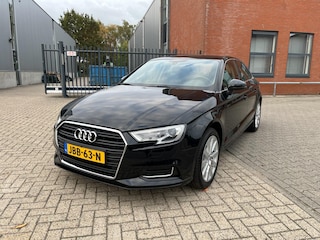 Audi A3 LIMOUSINE 30 TFSI Design Pro Line Plus Automaat