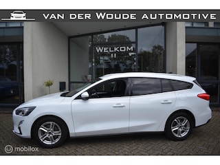 Ford Focus Wagon 1.0 EcoBoost Trekhaak Airco|Camera|LED