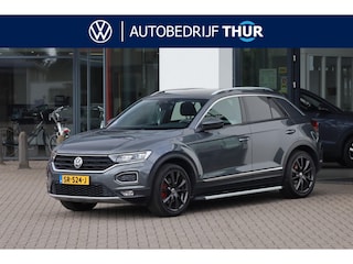 Volkswagen T-Roc 1.5 TSI Sport 110KW-150PK, trekhaak, Sportplus pakket, Executive pakket, Winterpakket met stoel verwarming, All season banden, 18 inch Wielen, side steps, Privacy glass