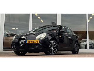 Alfa Romeo Giulietta 1.4 T Distinctive 2e Eigenaar Nieuwe APK LED Garantie