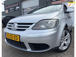 Volkswagen Golf Plus 1.6 FSI Optive 3 van 2de Eigenaar met 6 bak en trekhaak en airco