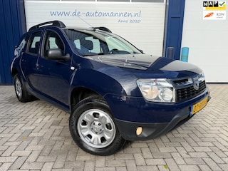 Dacia Duster 1.6 16V 105 pk Lauréate 2WD / AIRCO / TREKHAAK / NWE APK VOOR AFL