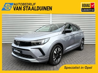 Opel Grandland 1.2 Turbo Ultimate Luxe uitvoering| Alcantara| Camera voor en Achter| Navigatie| 130pk| Keyless openen en starten| Donker getint glas