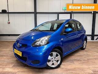Toyota Aygo 1.0-12V Dynamic Blue / AUTOMAAT / AIRCO / 5 DRS /