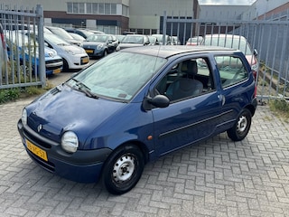 Renault Twingo 1.2 Comfort KMST NAP NL AUTO! Elektrische ramen&spiegels! Centraal afstand l Inruil koopje leuke auto voor weinig!