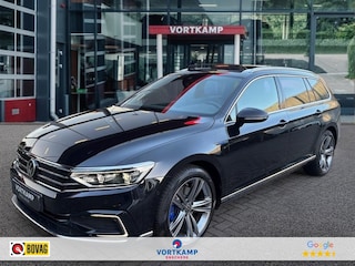 Volkswagen Passat 1.4 TSI DSG GTE PANO-DAK/CAMERA/TREKHAAK/MEMORY/NAVI/CARPLAY/ACC