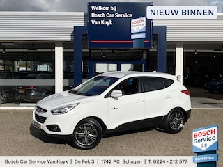 Hyundai ix35 1.6i GDI Go! / NL-Auto / Cruise-Control / Climate-Control / Stoelverwarming V+A / Trekhaak / Getint-Glas / Armsteun-Voor / PDC + Camera-Achter / 17'' LMV / All-Season / ENZ.