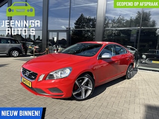 Volvo S60 1.6 T3 R-Design|17"|Trekhaak|Camera|Stoelverwarming