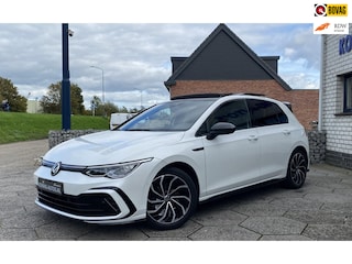 Volkswagen Golf 1.5 eTSI R-Line/ Virtual CP/ Pano/ EQ-light/ Sfeer/Cam/Keyless