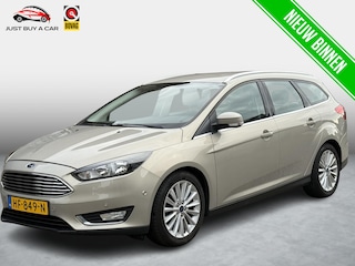 Ford Focus Wagon 1.0 Titanium Edition / Nieuwe distributieriem / Nieuwe APK / Cruise control / Zicht-pakket / Business-pakket2 /
