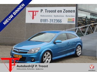 Opel Astra GTC 2.0 T OPC Recaro lederen stoelen/Stoelverwarming/Climate control/Navigatie