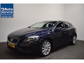 Volvo V40 2.0 T3 153pk Nordic+ Xenon/ Stoel, voorruit verw./ Standkachel/ Digitaal dashboard
