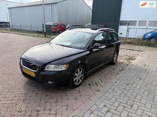 Volvo V50 1.6 D2 S/S R-Design Pro Edition Cruise Navi Airco Leder Bekleding Pdc Mist Lampen Voor