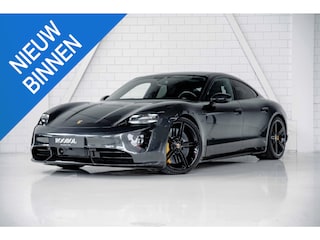 Porsche Taycan Turbo S l Sport Design Carbon l Burmester