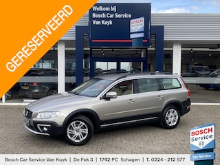 Volvo XC70 2.4 D5 Nordic+ / Automaat / NL-Auto / Vol-Leder / Dealer-Onderhouden / 1e-Eigenaar / Standkachel / Stoelverwarming / Trekhaak / Adaptieve Cruise-Control / Climate-Control / Dodehoek-Detectie / Elektr.-Achterklep / Armsteun V+A / Radio-Bluetooth / Navi / PDC V+A / 17'' LMV / All-Season / ENZ.