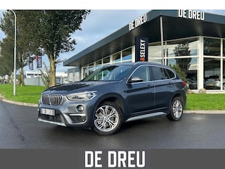 BMW X1 SDrive20i Centennial High Executive | TREKHAAK | LEDER