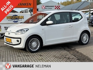 Volkswagen Up 1.0 60PK High up! lichtmetalen velgen rijklaarprijs bovag garantie