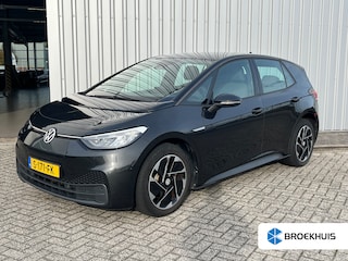 Volkswagen ID.3 Pure 45 kWh l Stoelverwarming l Adaptieve Cruise Control l Climate Control l Navigatie Full Map l Parkeersensoren voor en achter