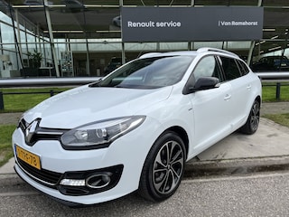 Renault Mégane Estate 1.2 132 PK TCe Bose / Automaat / Camera / Parkeersensoren V+A / Trekhaak Afneembaar / Climate / Keyless / 17'' LMV /