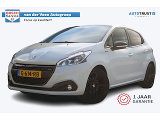 Peugeot 208 1.2 PureTech GT-Line | Incl. 12 maanden garantie | Cruise control | Climate control | Panorama dak | Bluetooth | Navigatie | Achteruitrijcamera | Lichtmetalen velgen | Parkeersensoren | DAB | Sportstoelen