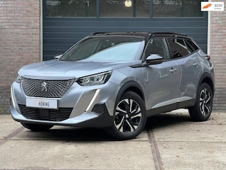 Peugeot 2008 Allure Pack 130pk Automaat | 3D dashboard | All Wheater banden | Parkeercamera