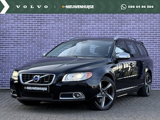 Volvo V70 2.0T R-Edition | Trekhaak | Stoelverwarming | Cruise control | Navigatie | Leder | Regensensor | Parkeersensoren |