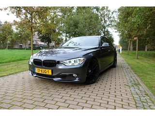 BMW 320i High Executive