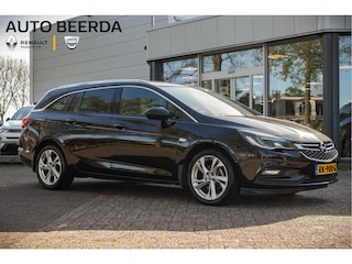 Opel Astra Sports Tourer 1.4 Innovation | Voorstoelen, achterbank en stuurwiel verwarmd | Achteruitrijcamera | Trekhaak
