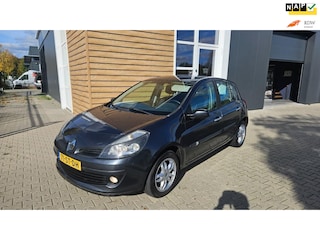 Renault Clio 1.4-16V Dynamique Luxe
