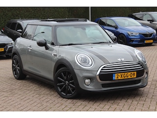 Mini Cooper 1.5 Chili Business / Panoramadak / Camera / Head-up / Leder / 17'' / Navigatie / Stoelverwarming / Cruise Control
