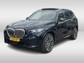 BMW X5 xDrive50e Launch Edition / Trekhaak / Panoramadak / 360Camera / Head-up / Stoelmassage / Softclose / 22'' / Harman Kardon / Skylounge / Keyless / Luchtvering / Stoelventilatie / Stoelverwarming 4x / 4zone Airco / DAB