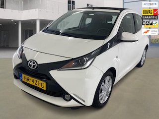 Toyota Aygo 1.0 VVT-i x-wave 1e Eig. 4.978 km +NAP NL-auto
